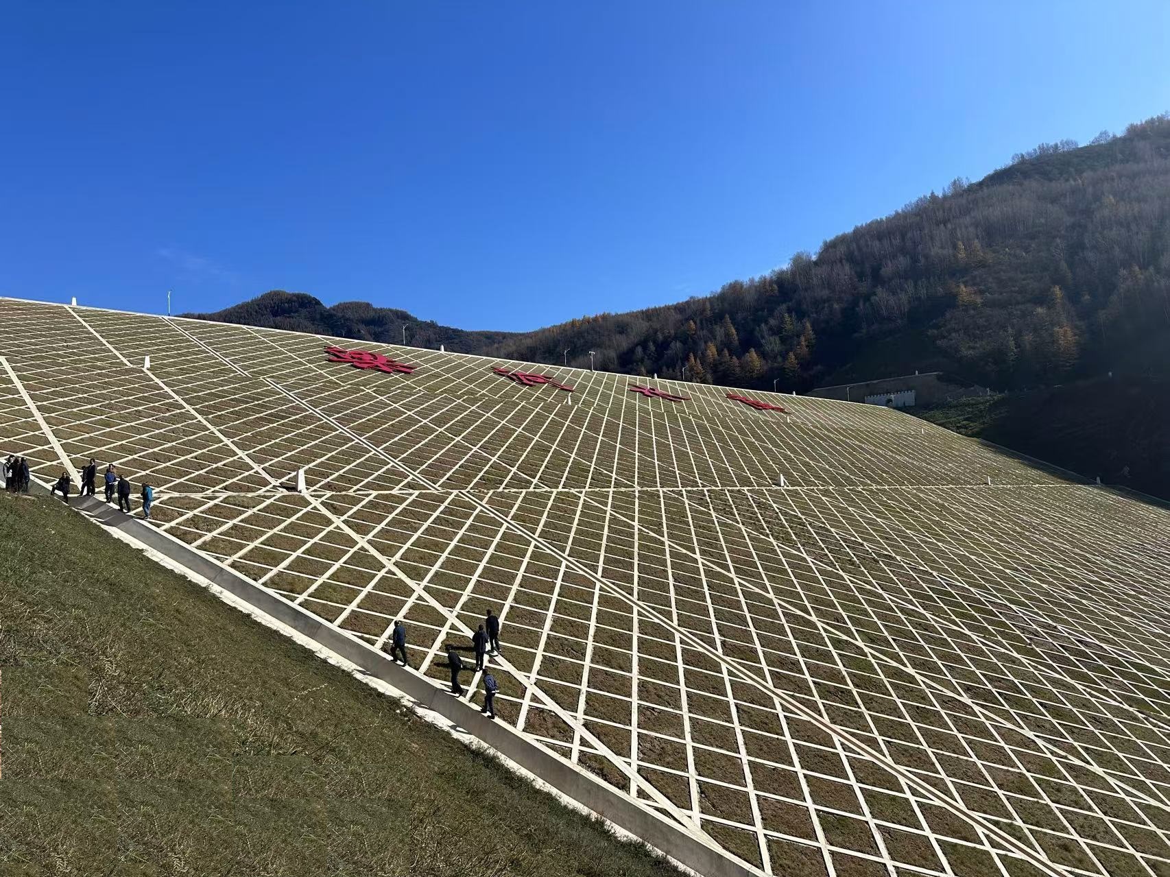 产投集团水建公司承建的梁河水库工程顺利通过下闸蓄水验收(图1)